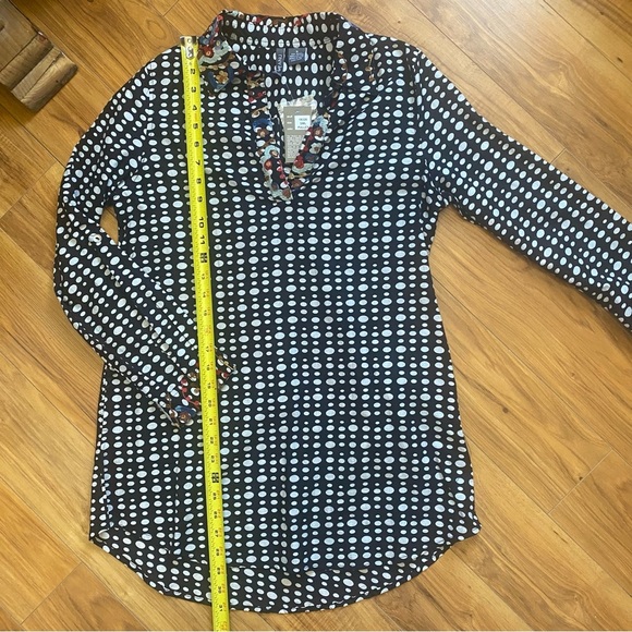 NWT ANU tunic size small Embroidered floral Cotton tunic Black white dots - Picture 10 of 12